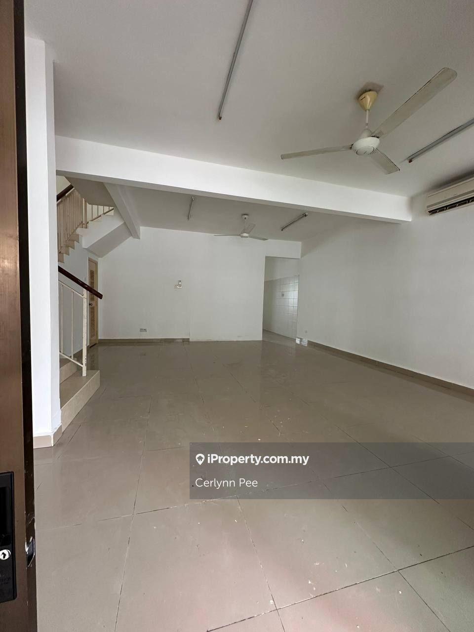 Dato Onn  jalan Perjiranan 11 , Double  storey terrace For Rent