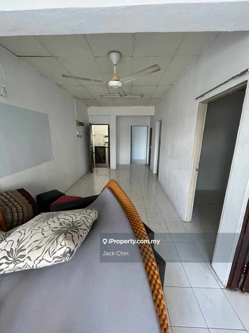 Penthouse unit 3 bedroom