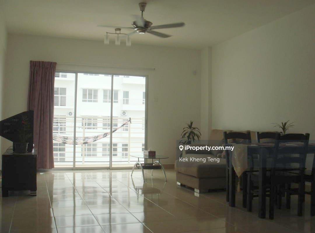 Strategic Location And Highly Convenient Place To Stay !