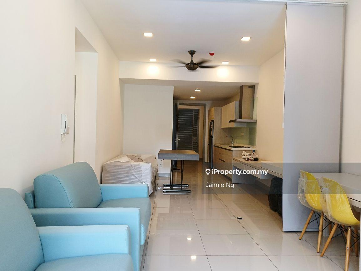 Brand New dual key layout fully furnished selling below market!