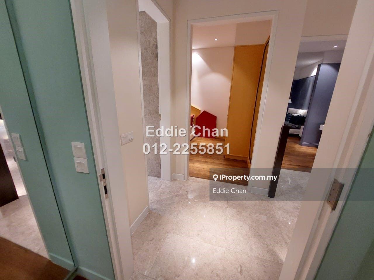 Luxury Condominium, Branded Developer, Walking distance LRT & Shopping