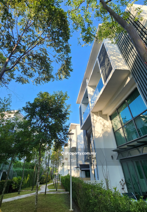 Sejati Residence Cyberjaya For Sale 3 Storey Big Semi D Nice Unit