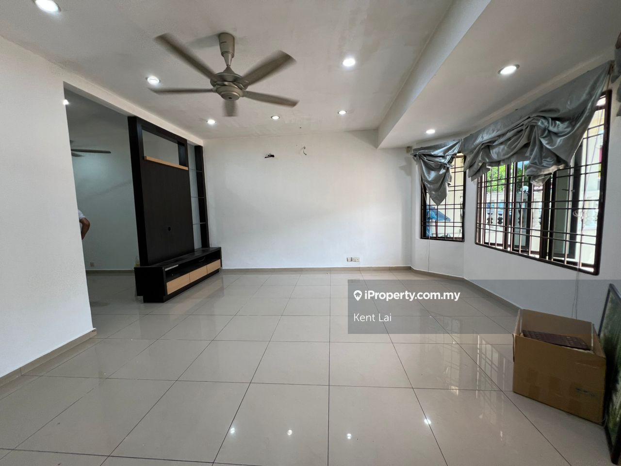 Double Storey Bk5 Bandar Kinrara 20x70 Extended Freehold 