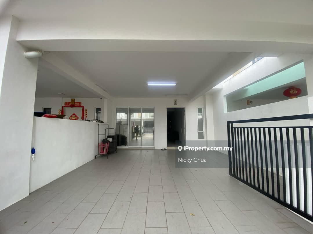 Ara Sendayan Partial Furniture Unit For Rent