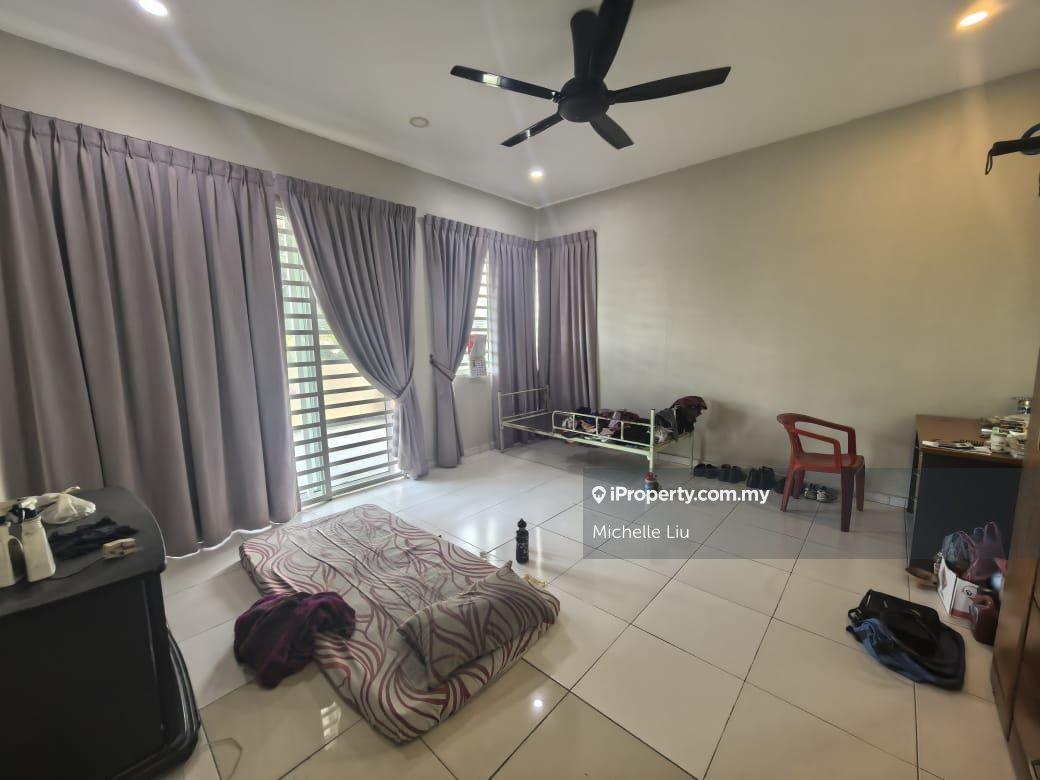 2.5 Storey Terrace Semi D for Sale
