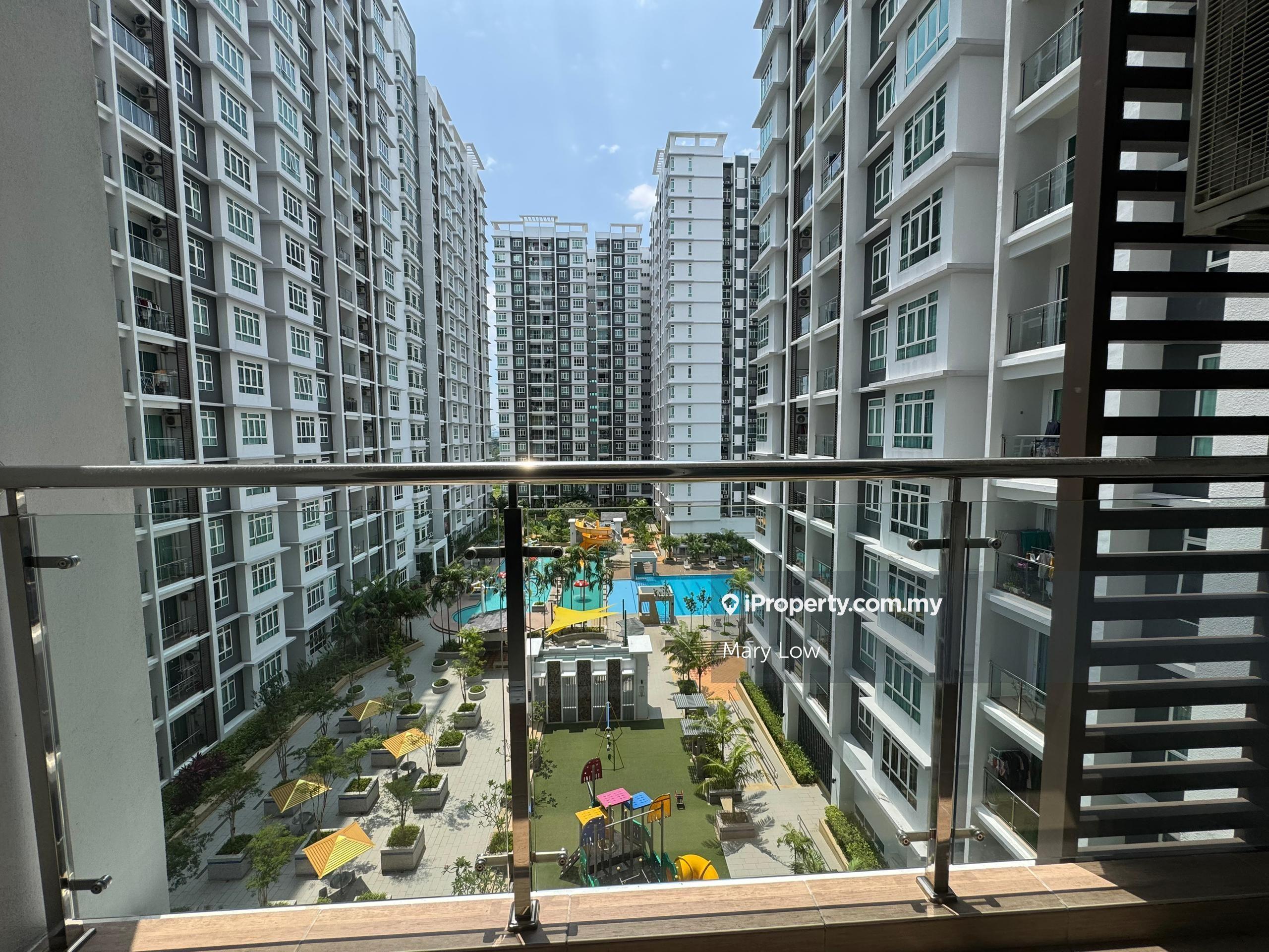 Freehold Parkland Residence For Sale Below Market Value
