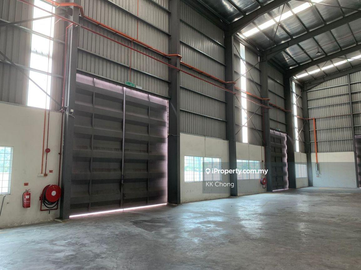 Limited detached factory at kepong
