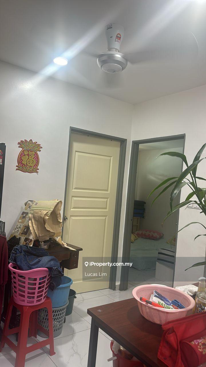 End Lot unit for Sale