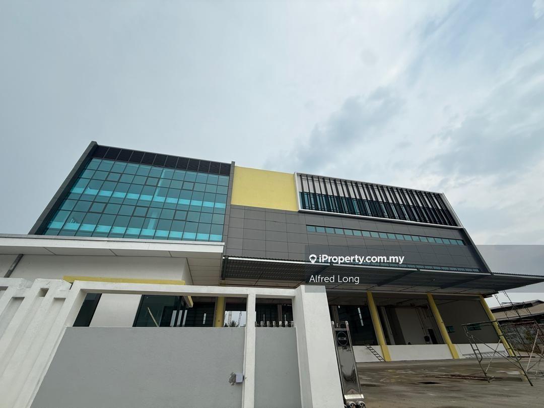 Detached Factory at Balakong & Loading bay 