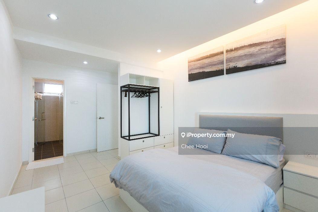 Arena Residence 1300sf Fully Furnished Bayan Baru Nice View Business