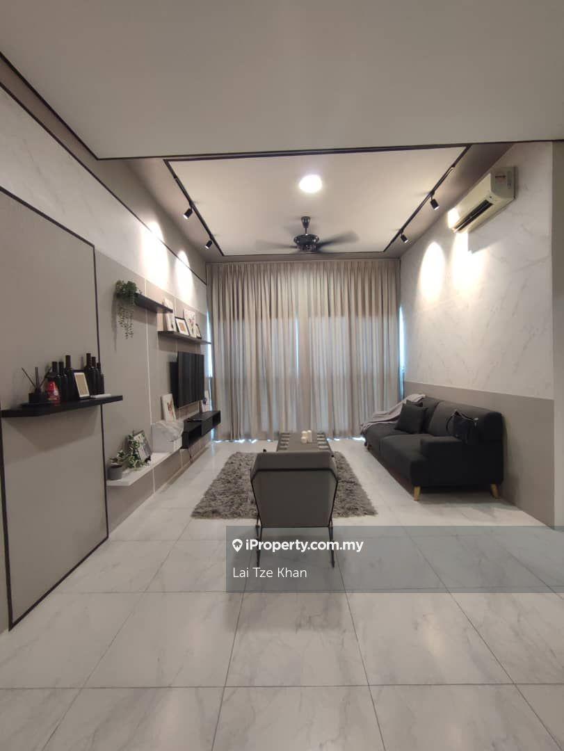 Beautiful Furnished Liberty Grove Unit For Sale