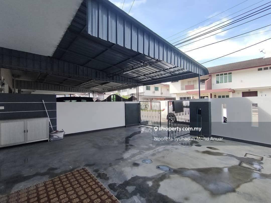 Fully Furnished Double Storey Taman Sinn, Semabok, Melaka