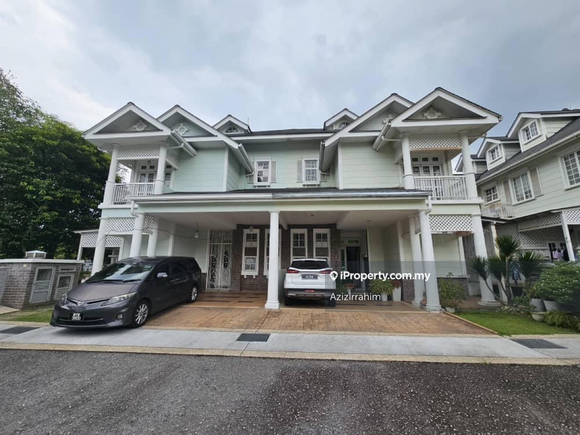 Renovated, Nice Id 2.5 Storey New Haven Semi D at Presint 18 Putraj
