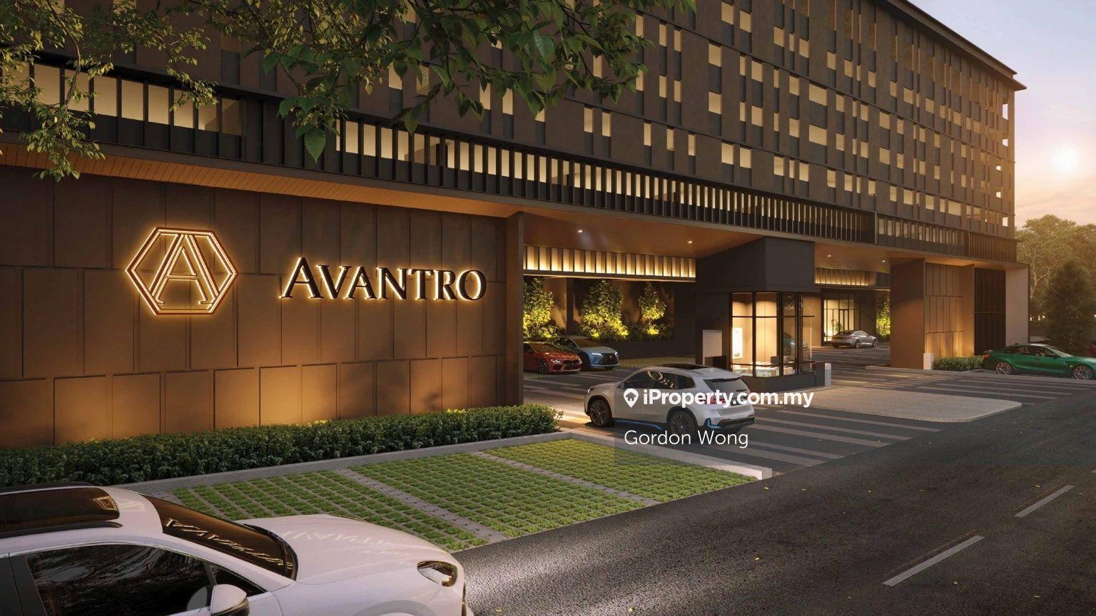 Freehold, 180m walking distance to LRT!
