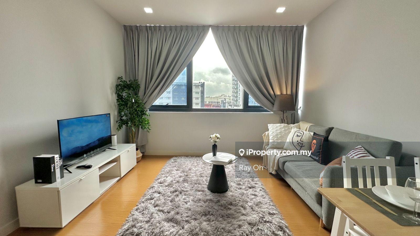 Near to MRT, Ttdi, 3 Damansara, Colleges, Schools, Restaurants & Shops