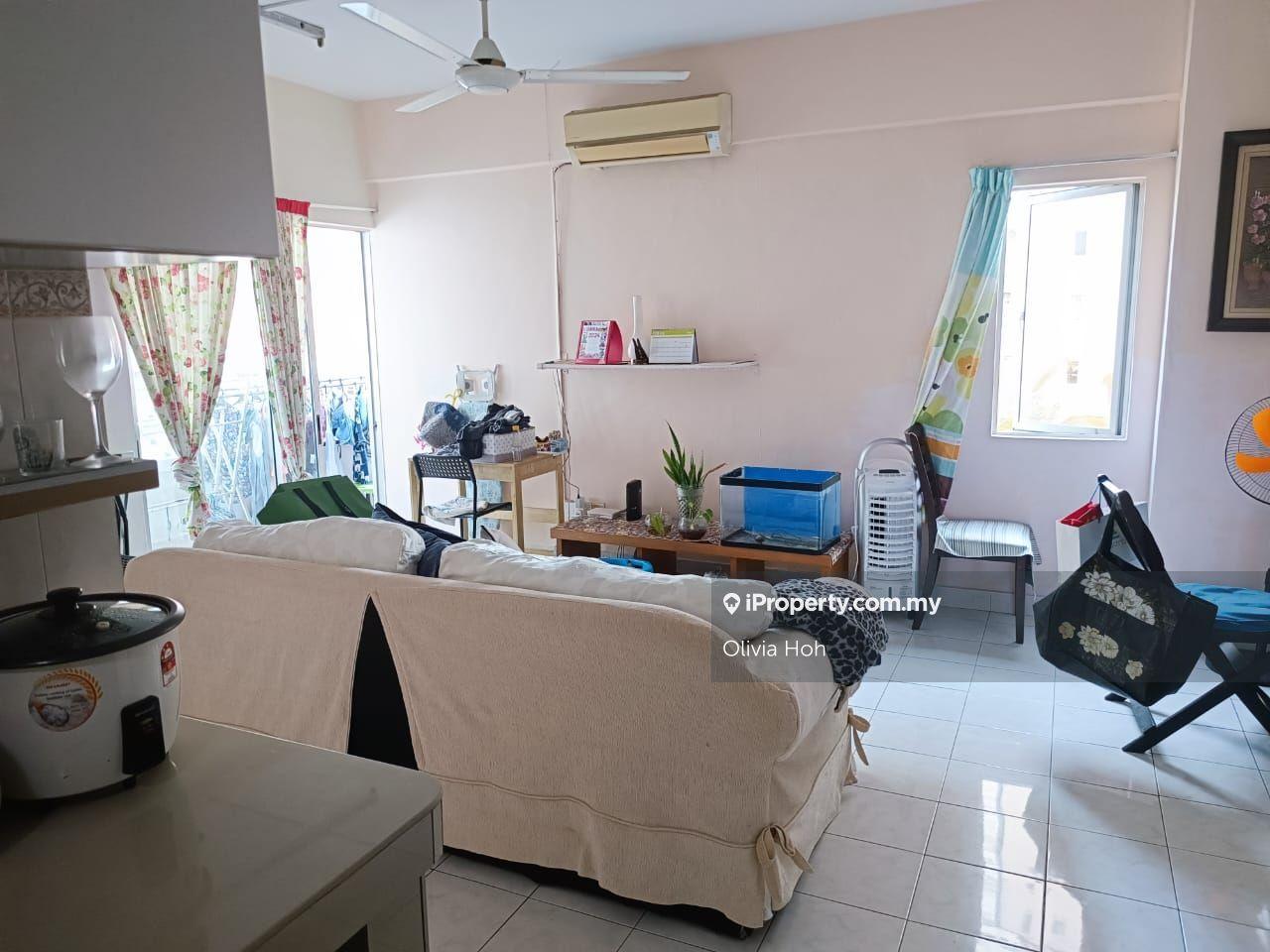 Corner unit for sale at Pelangi Damansara, Petaling Jaya