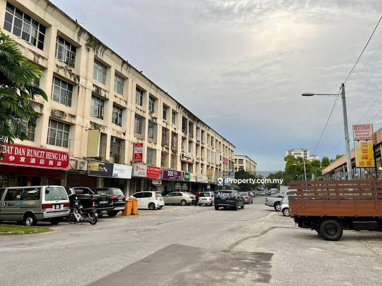 Pusat Bandar Puchong Shop Apartment at Puchong for sales