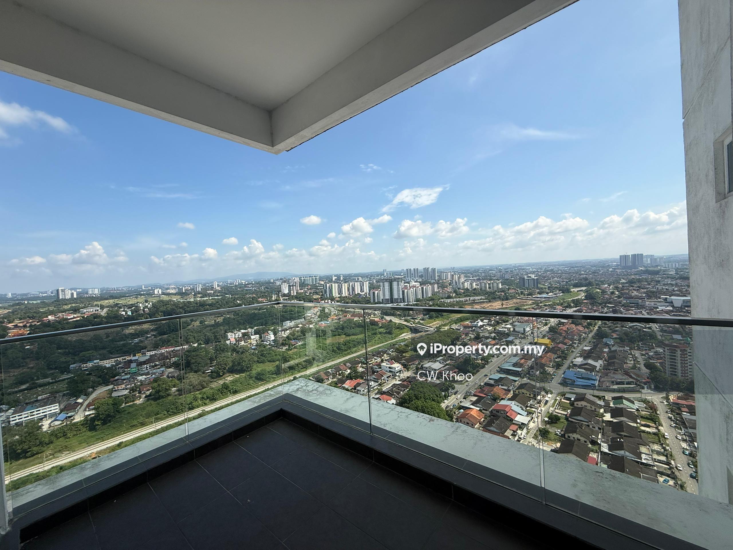 Pinnacle Tower Town Area