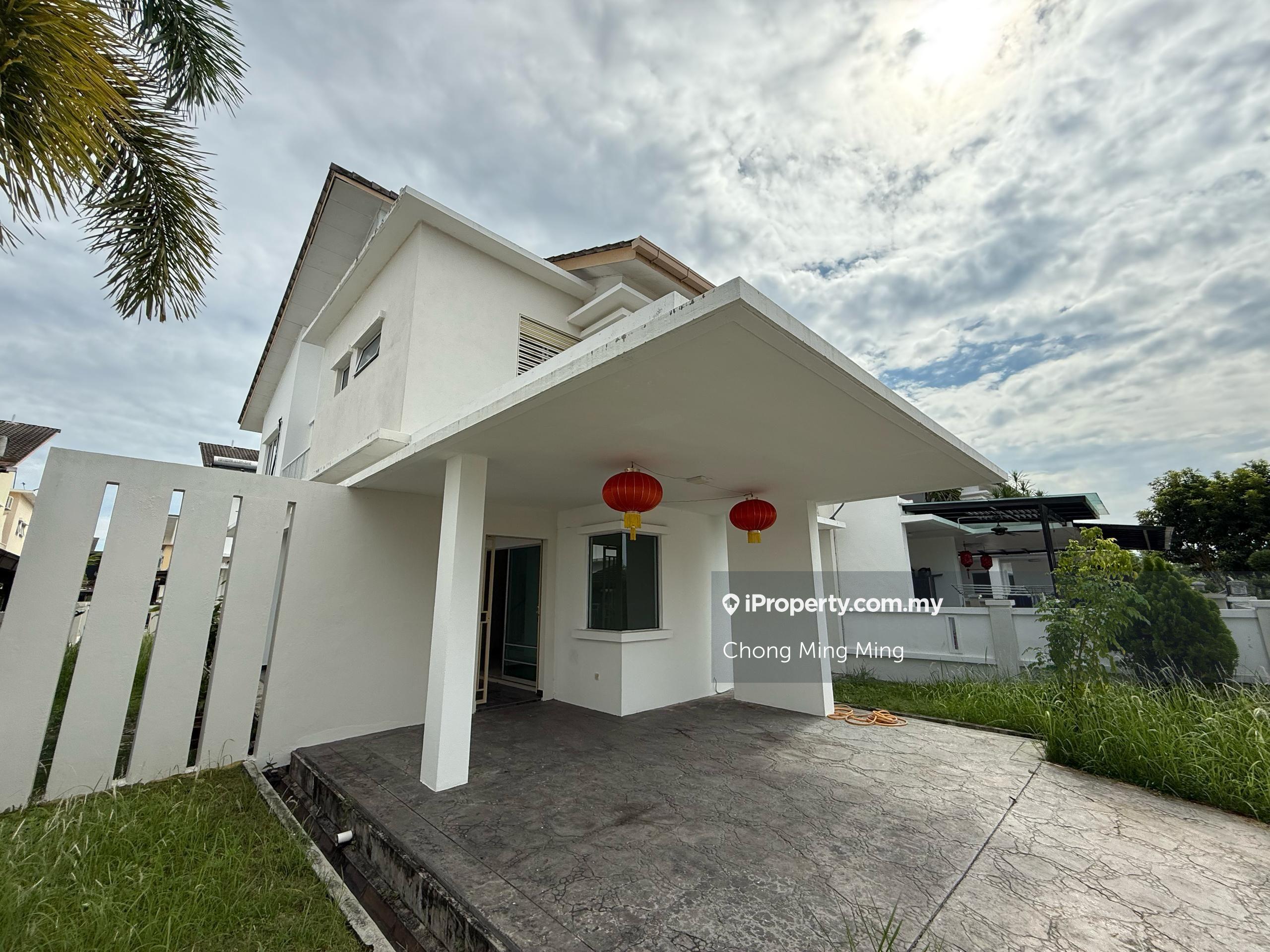 2 Storey Semi D @ Saffron, Seremban 2