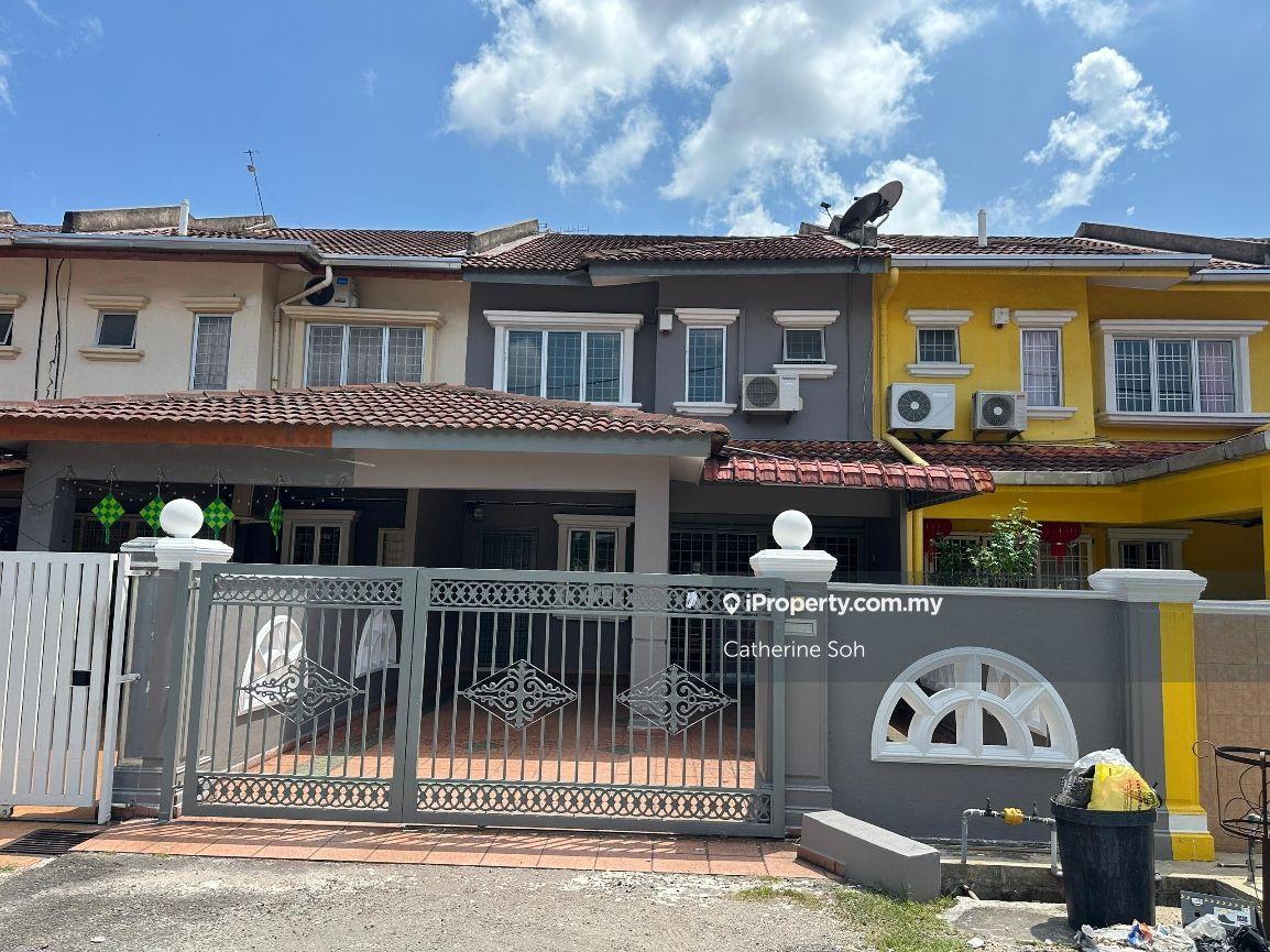 Ayer Keroh Taman Muzaffar Height Double Storey Terrace House For Sale