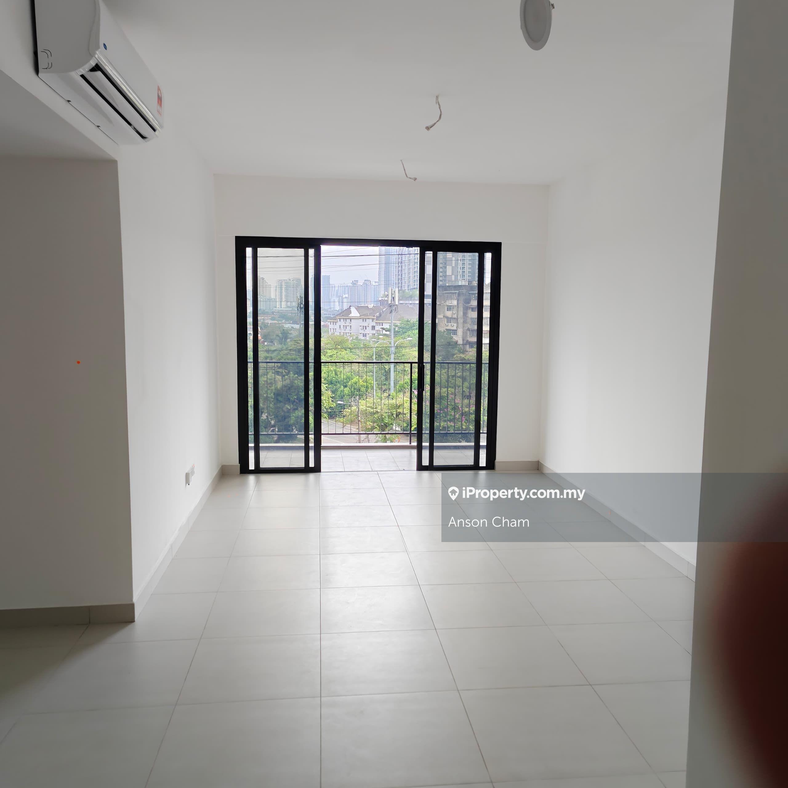 Arunya Partial Furnish Unit For Rent!