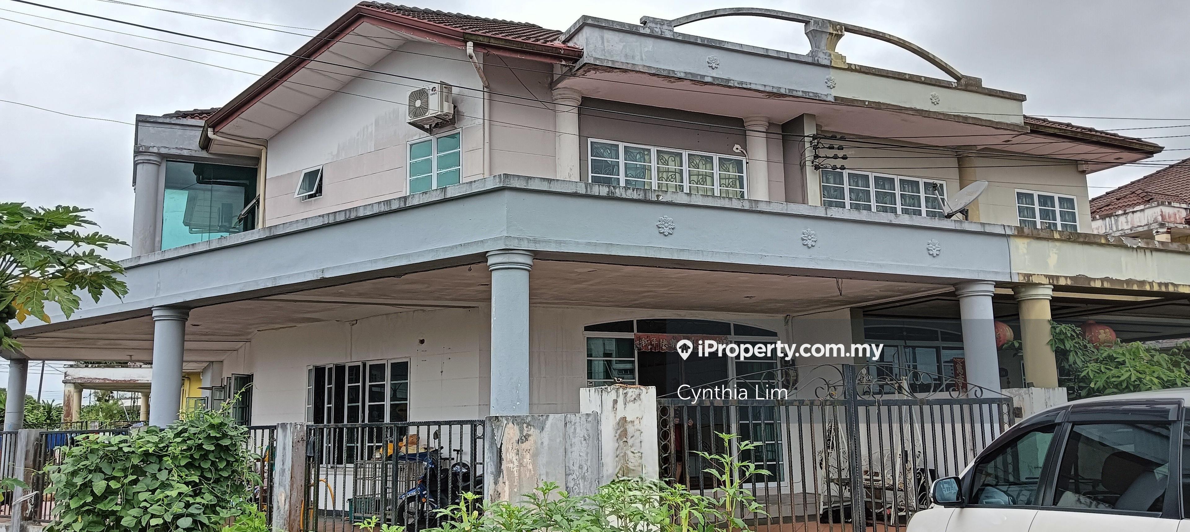 Corner Double Storey Semi Detached House @ Tabuan Park