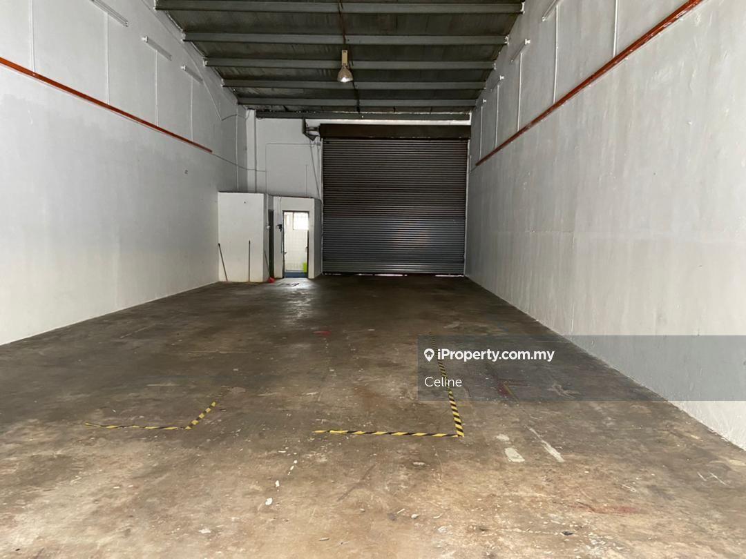 1.5 Storey Factory