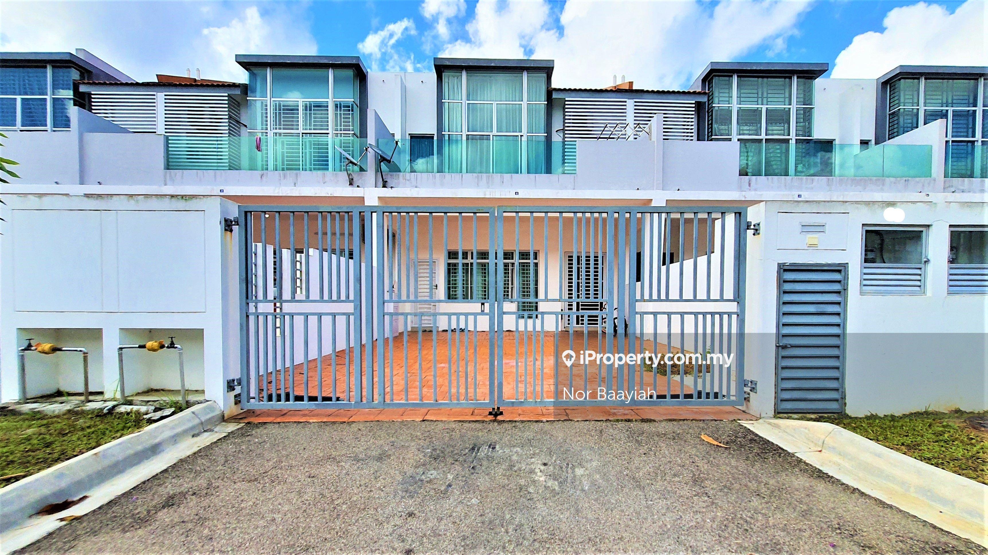 2-Storey Terrace 5 Bedroom, Reno & Solar Panel, Taman Desaru Utama