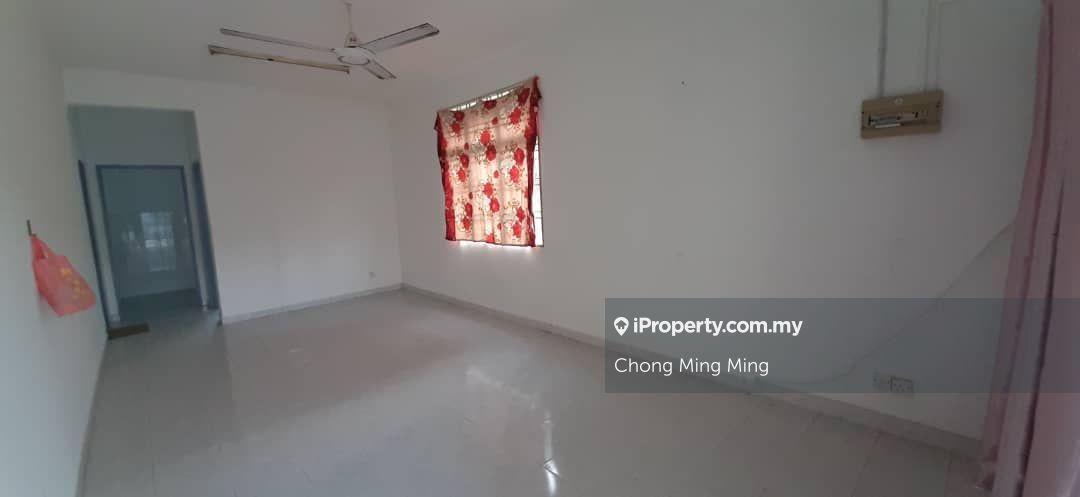 Single Storey Corner Terrace House @ Garden Homes Seremban 2 for Rent