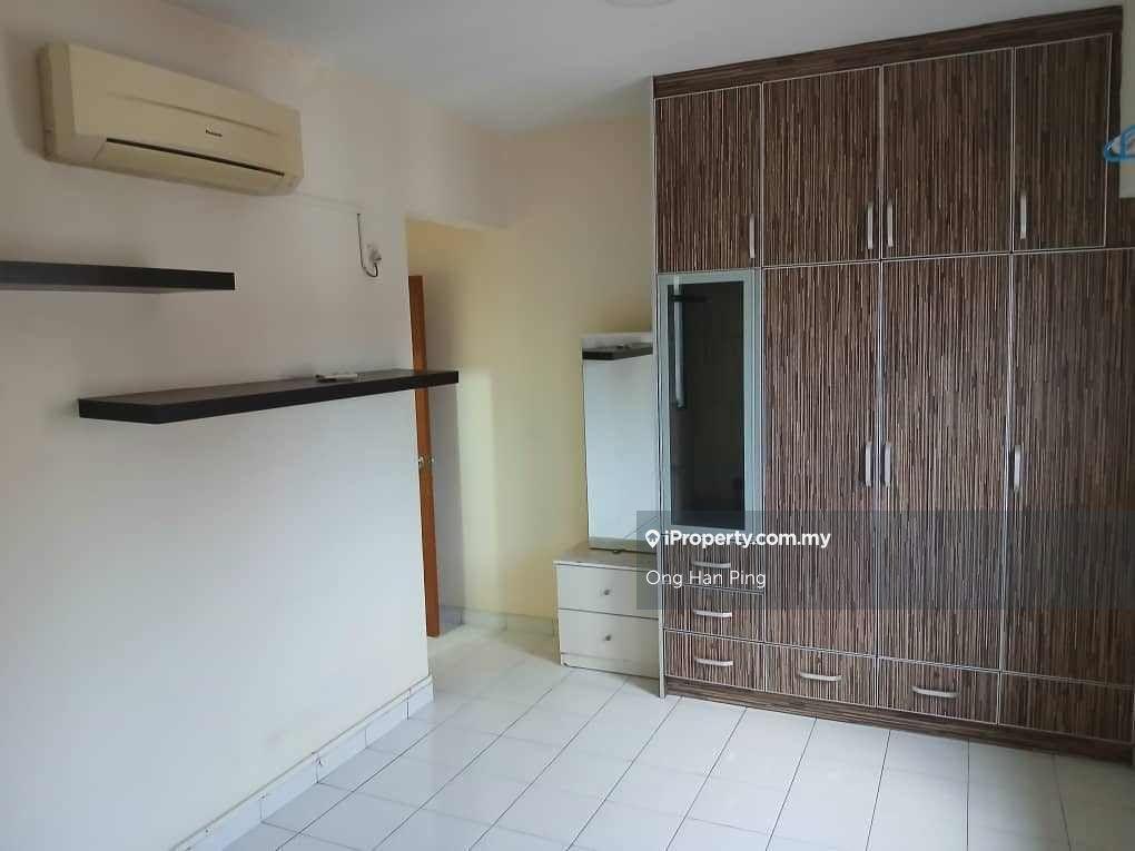 Partially furnished unit for rent ready move in