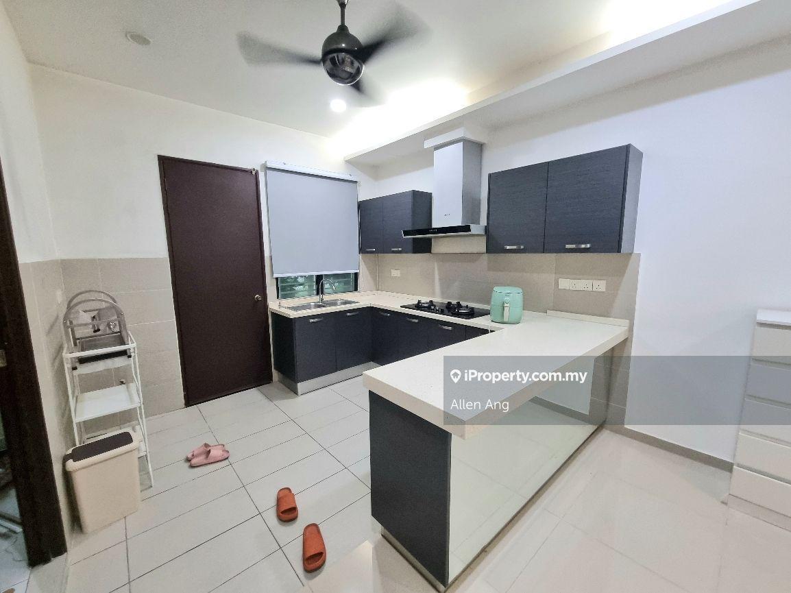 Nice Condition, Negotiable, Freehold 2 Storey