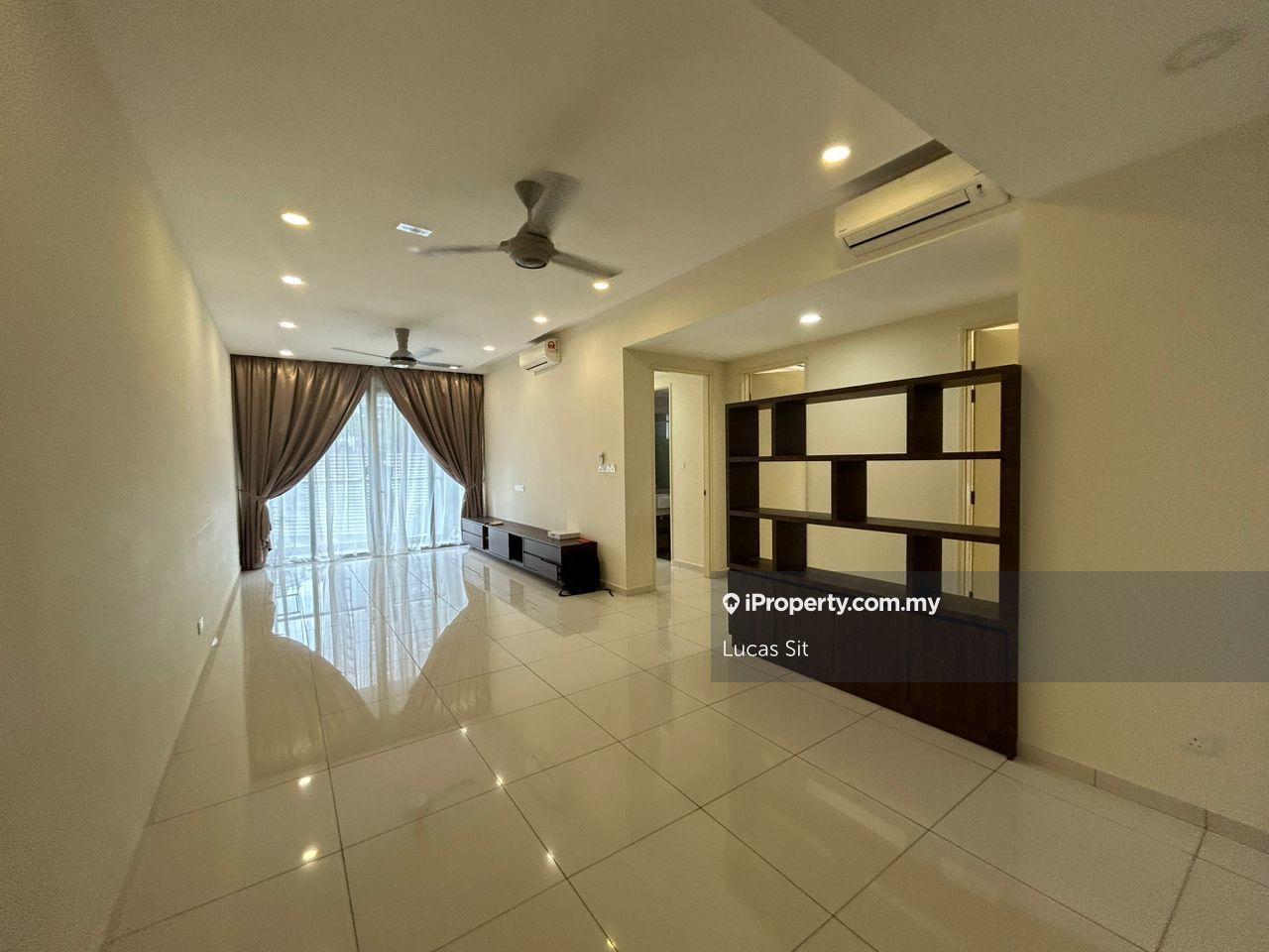 Fully Renovation, Fully Furnish, 2carpark, Below Market Price