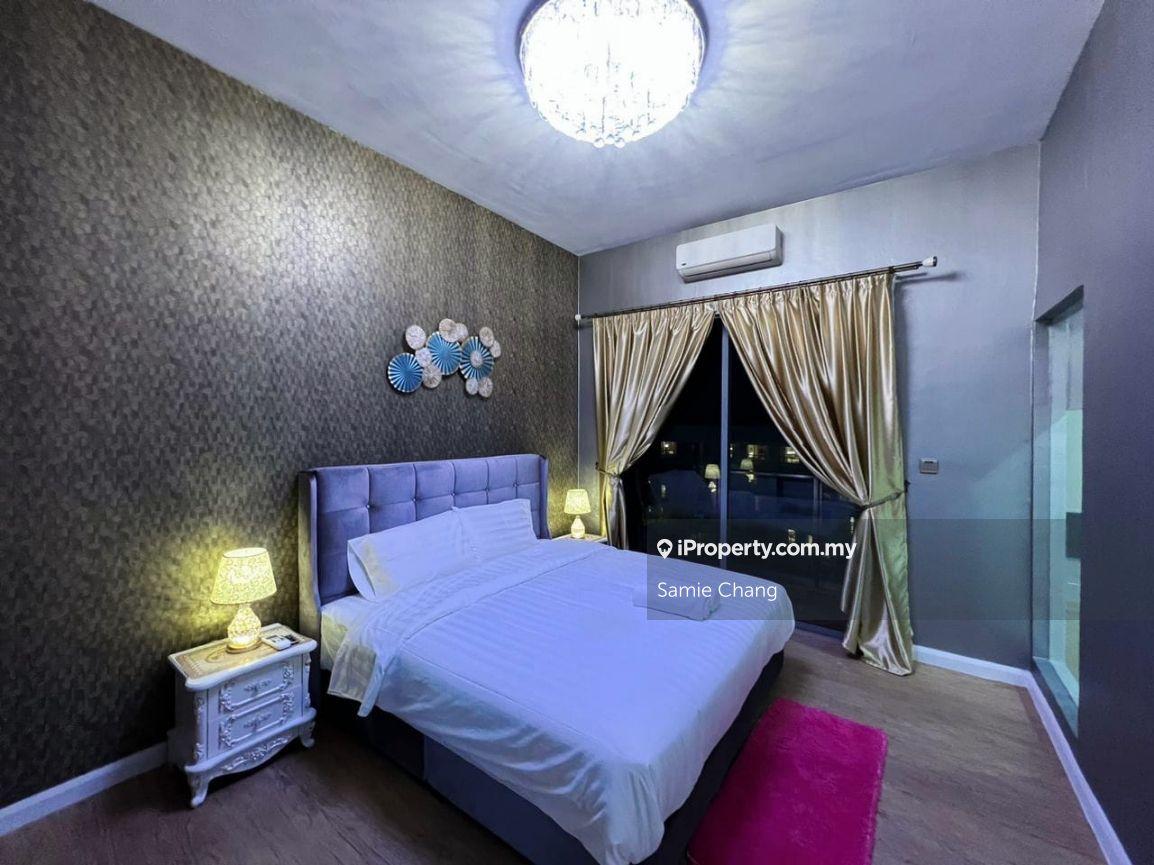 Studio townview