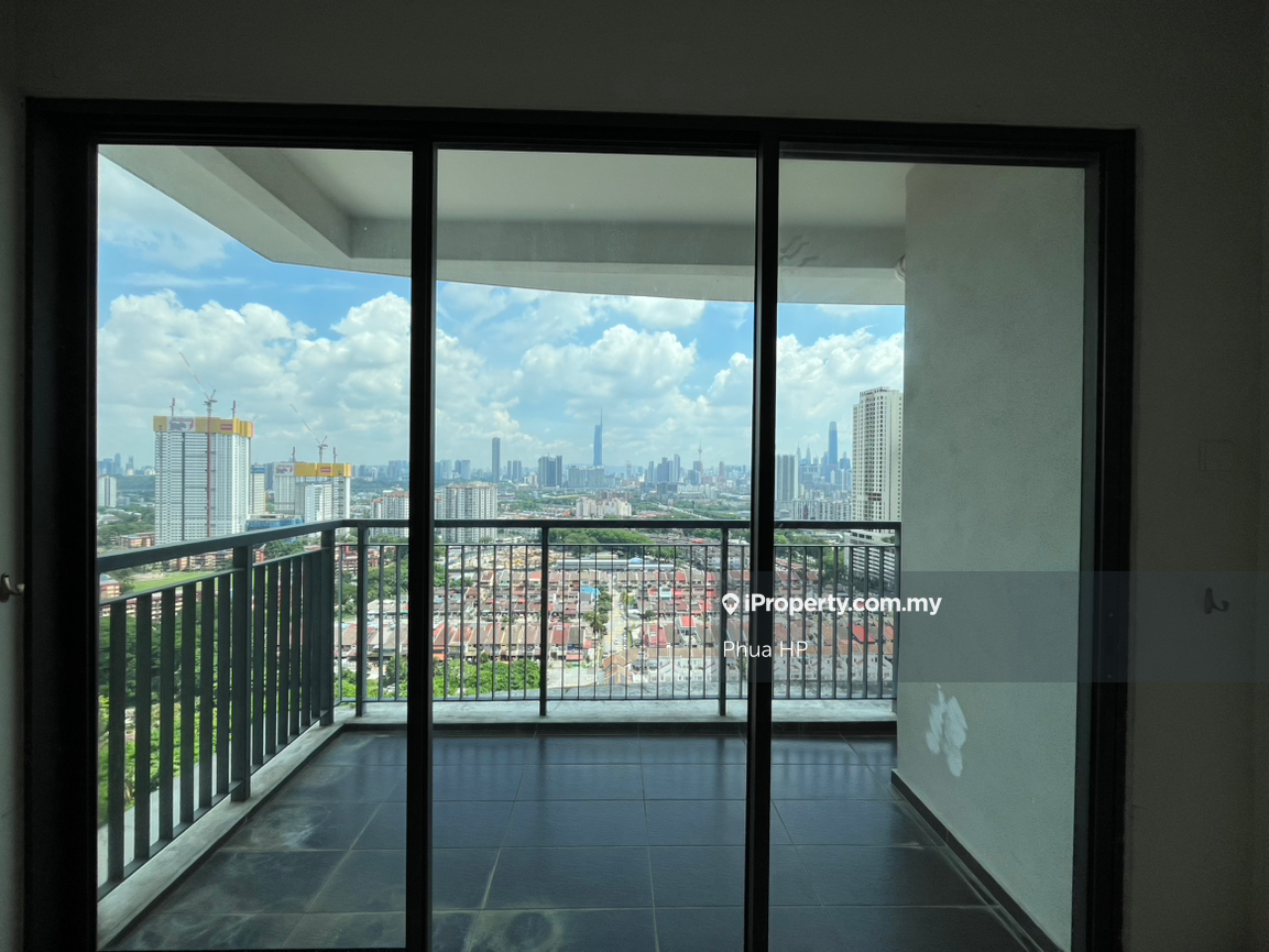 High Floor Corner Unit Not Facing Cemetary
