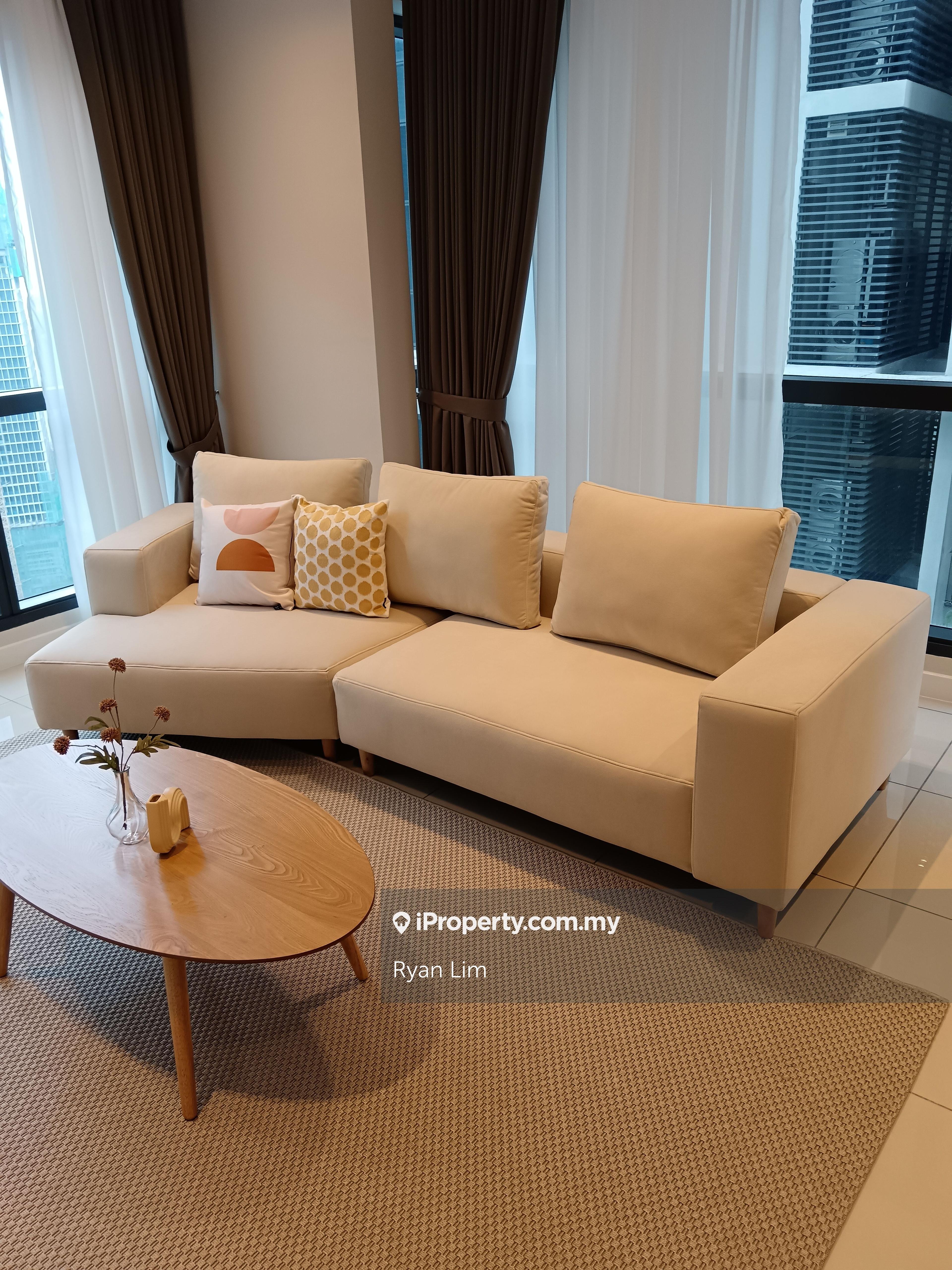 Freehold Luxury Condo, Ready Move in Developer Units, 5 minute to KLCC