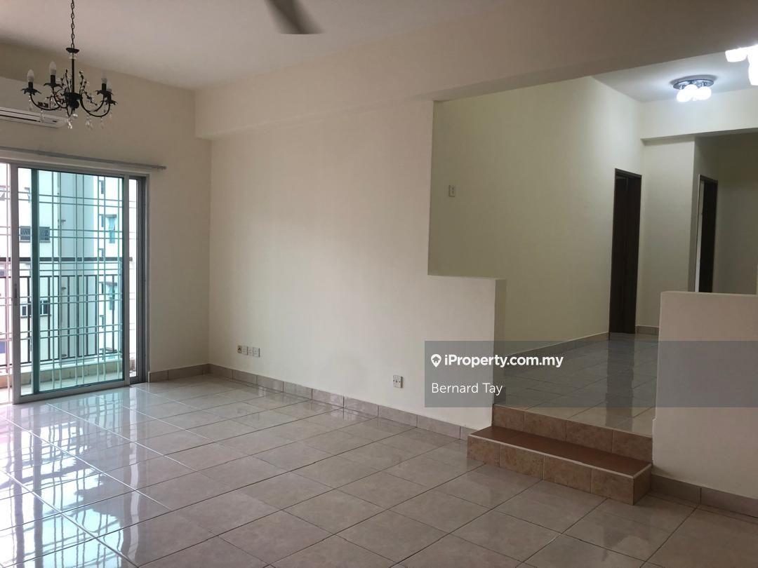 Partially Furnished 3 Rooms Condo LRT Kelana Mahkota SS 7 Kelana Jaya