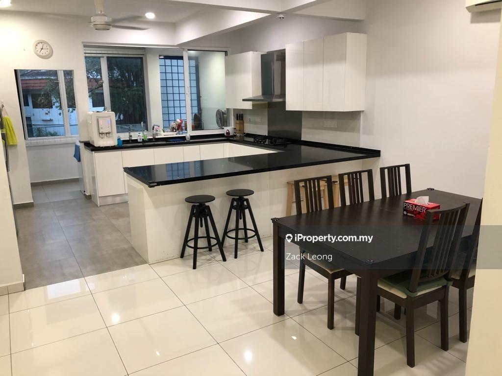 Wonderful conditions Enau court Low floor Jalan Ampang Kuala Lumpur