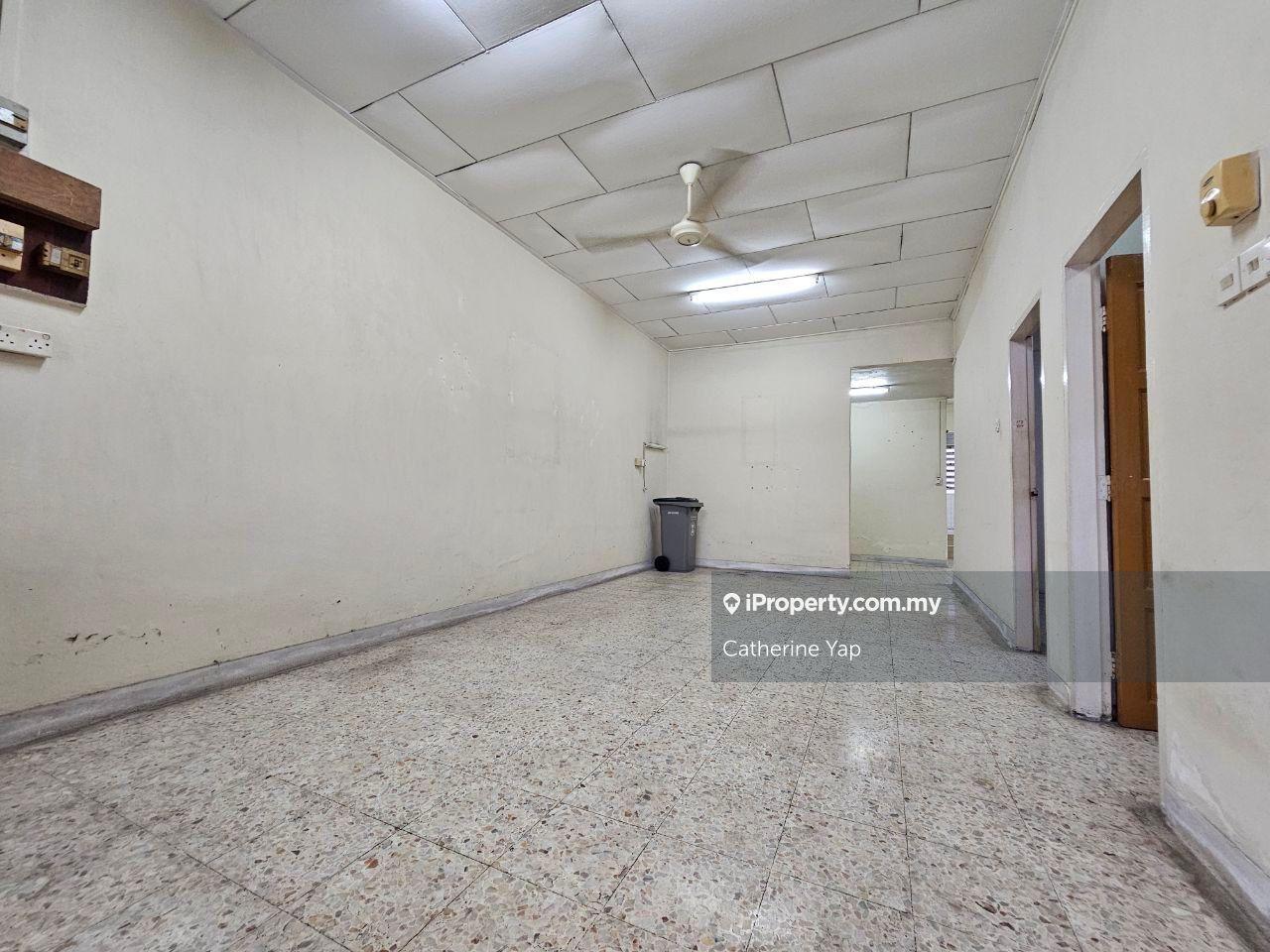 Taman Ungku Tun Aminah, Single Storey Terrace House for Sale