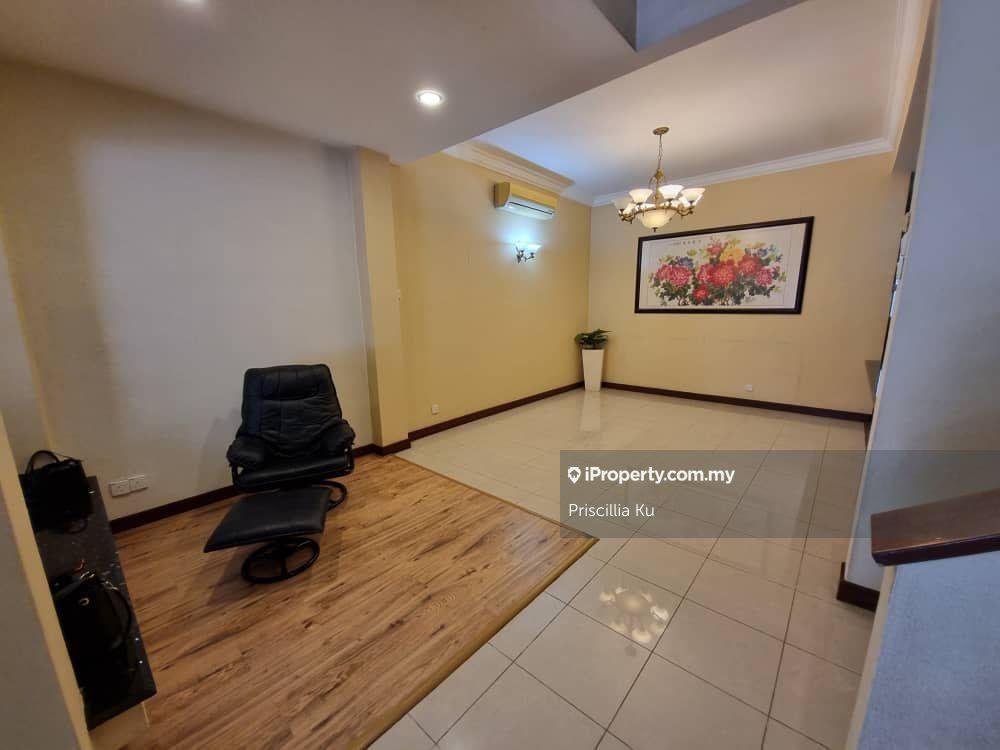 Safa 2 Storey Terrace Home