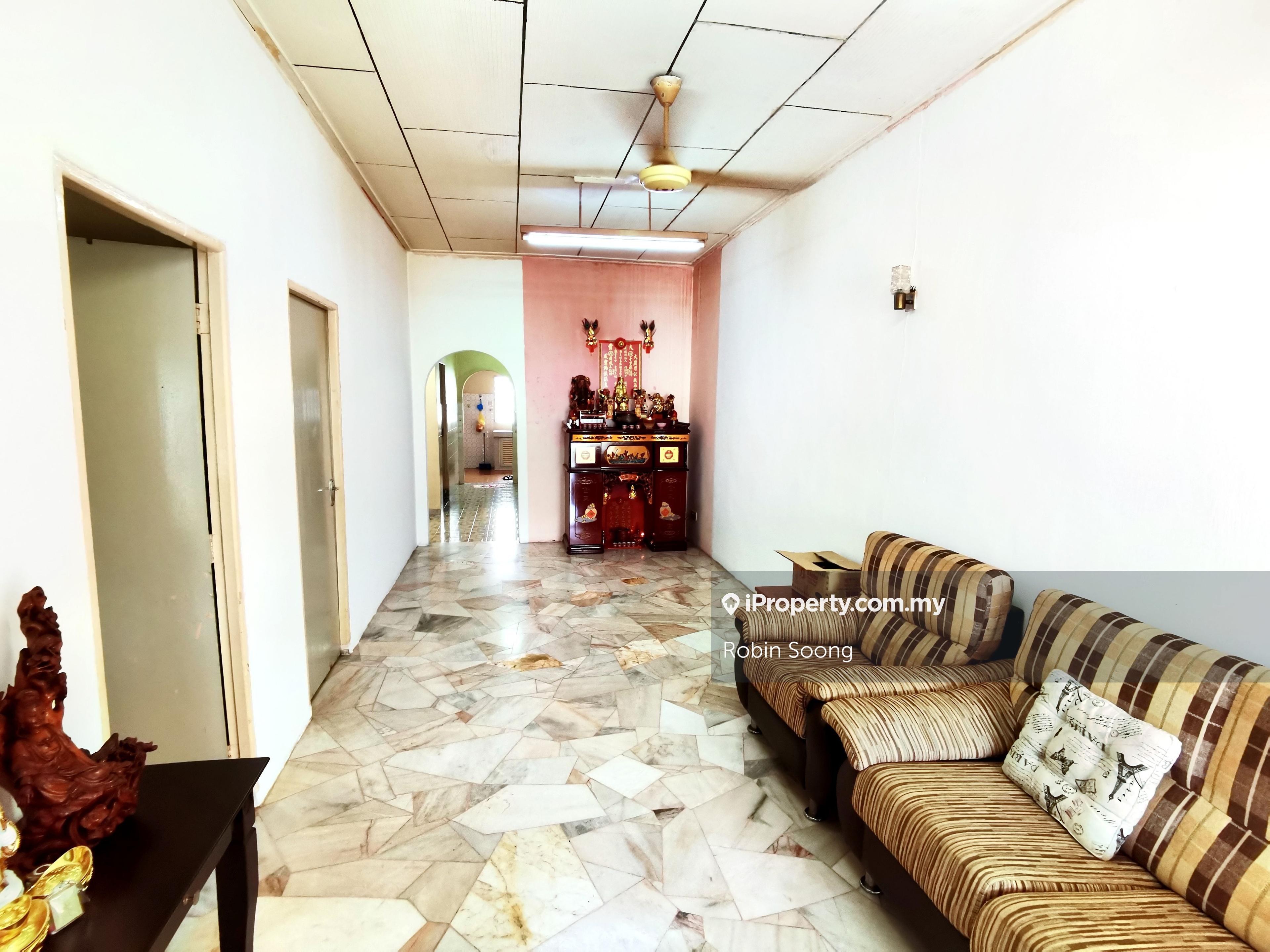 Freehold 1 storey Terrace in Bukit Baru