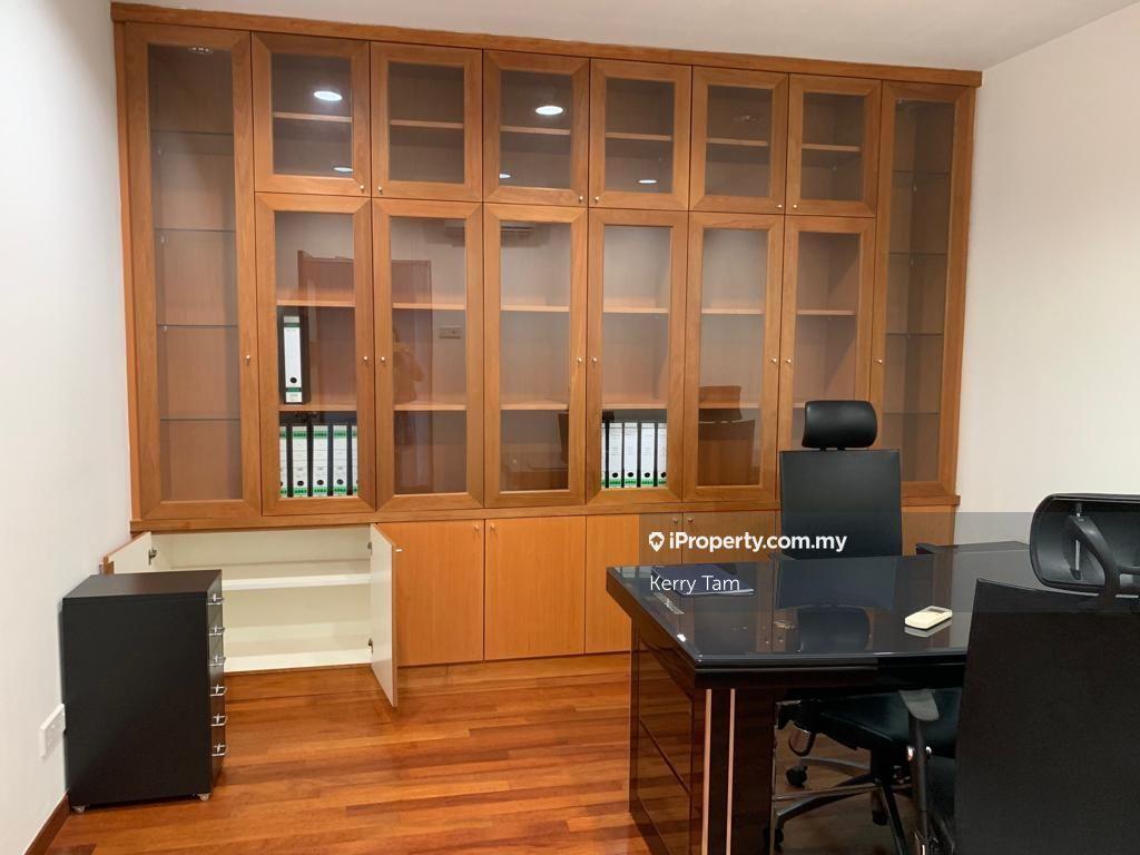 Short drive to MRT station/LRT station, near Starling Mall