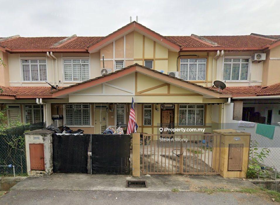Beranang @ Bandar Tasik Kesuma 2 sty Terrace House For Sale