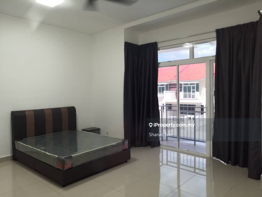 Desaru -Bandar sri Penawar double storey for rent