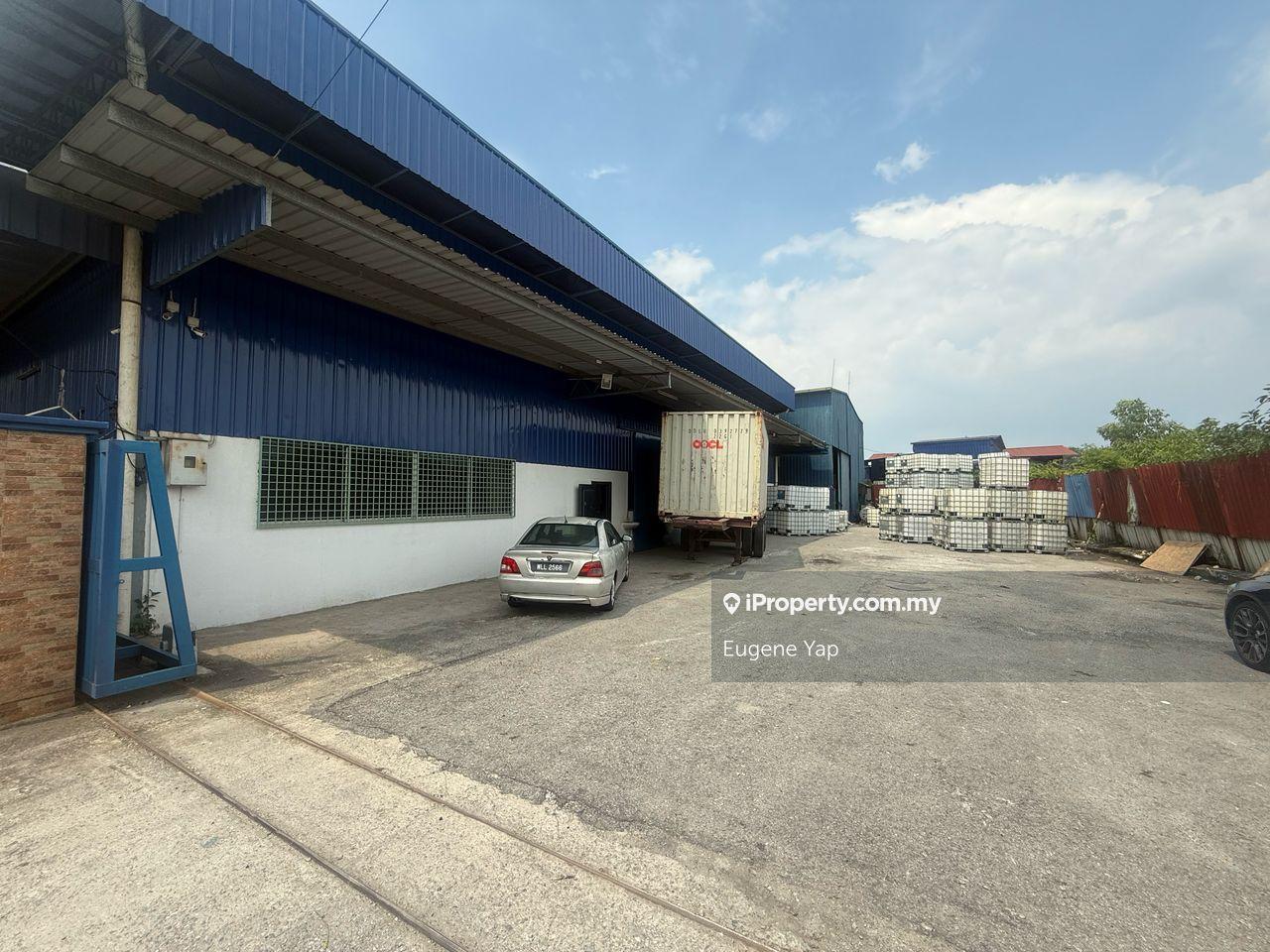 Detached factory, Facing main road
