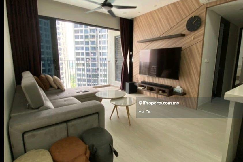 Fully Furnished Id Design 4-Bedroom Condo Move-In Ready