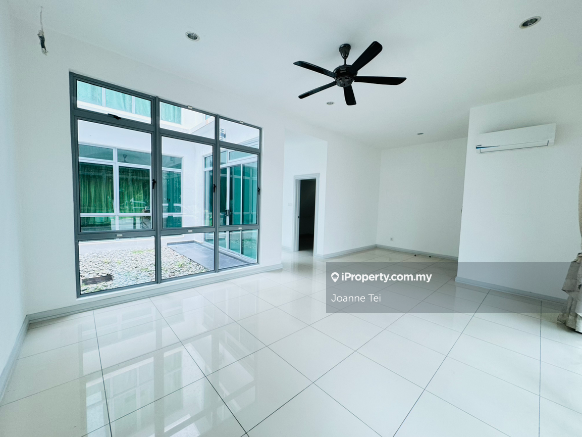 2 storey Superlink for Sale, Liu li Garden