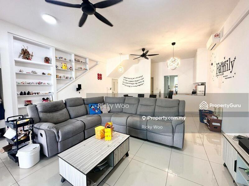 Renovated terrace house at Aspira Lakehomes for sale