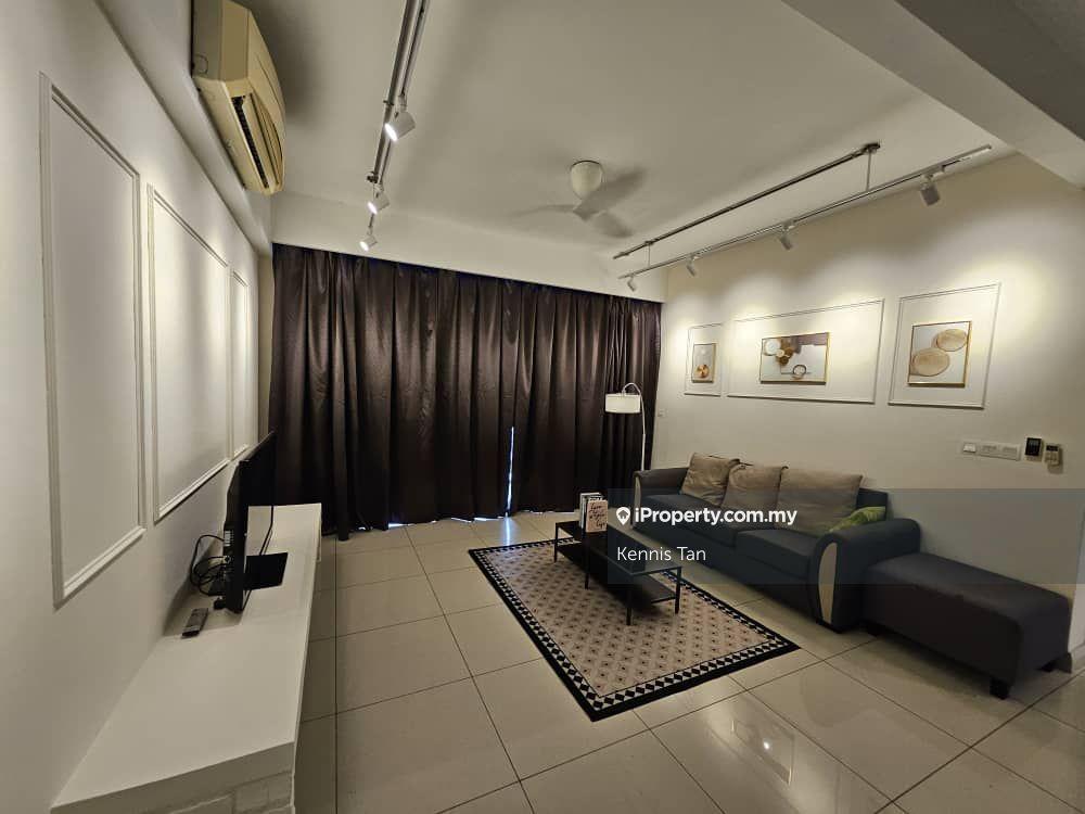 Where city living meets parkside serenity
