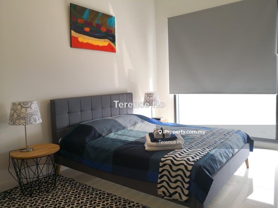 Mrt service residence condo for rent