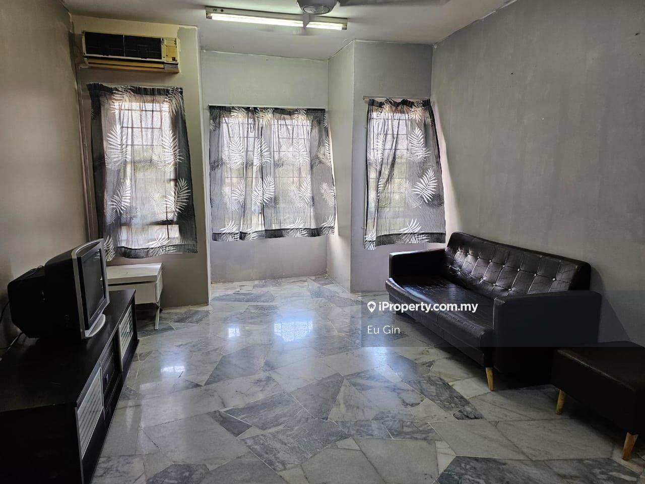 D'kiara Apartment taman wawasan Puchong very nice reno unit for sale